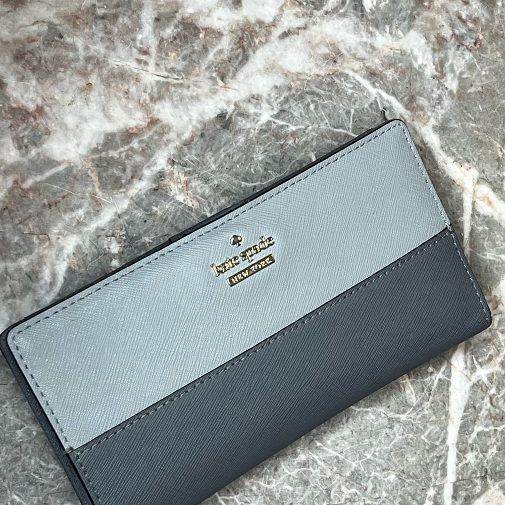 Kate Spade Two-Tone Wallet in Light Gray and Dark Gray